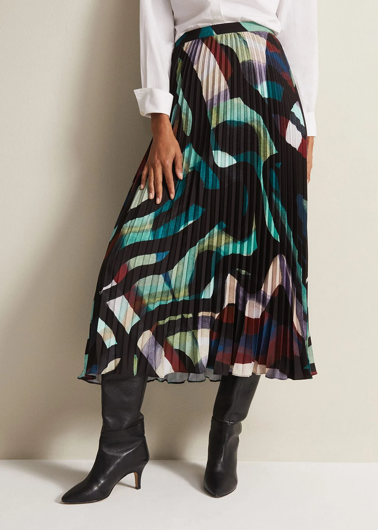 Elmina Abstract Pleated Midi Skirt 8 Elmina Abstract Pleated Midi Skirt – Bild 6
